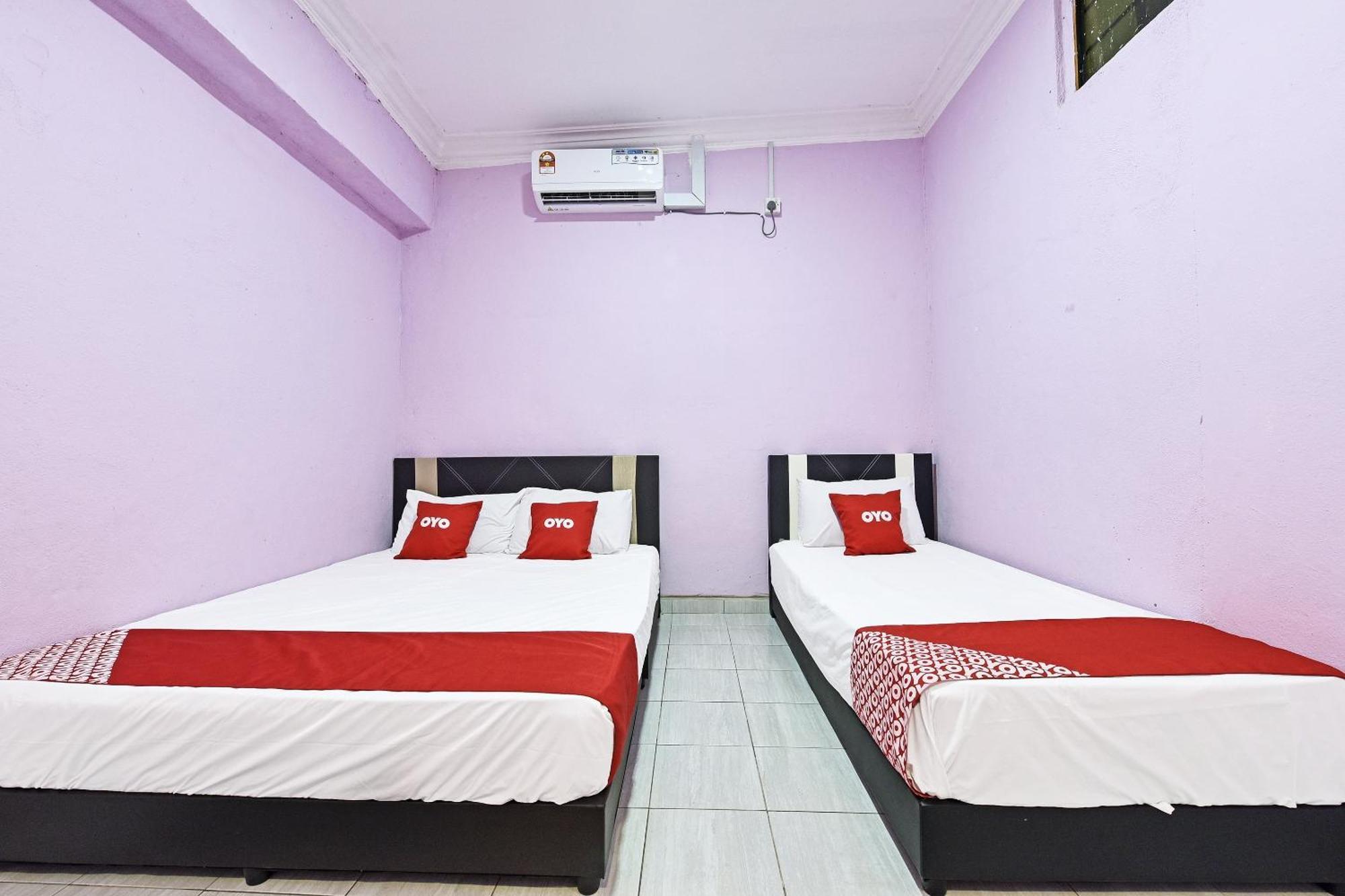 Oyo 90551 Zn Mix Homestay & Roomstay Kampung Raja Экстерьер фото