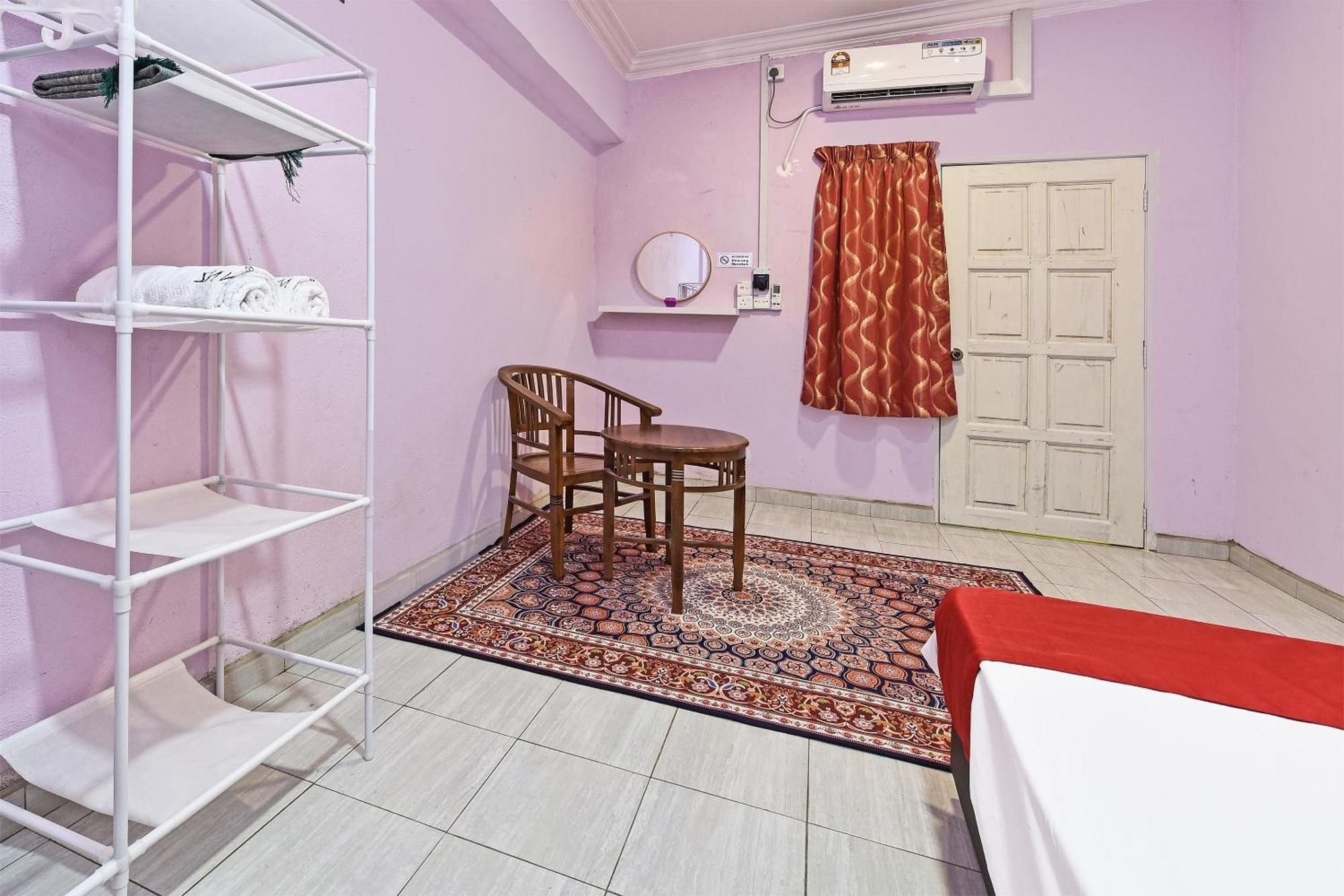 Oyo 90551 Zn Mix Homestay & Roomstay Kampung Raja Экстерьер фото