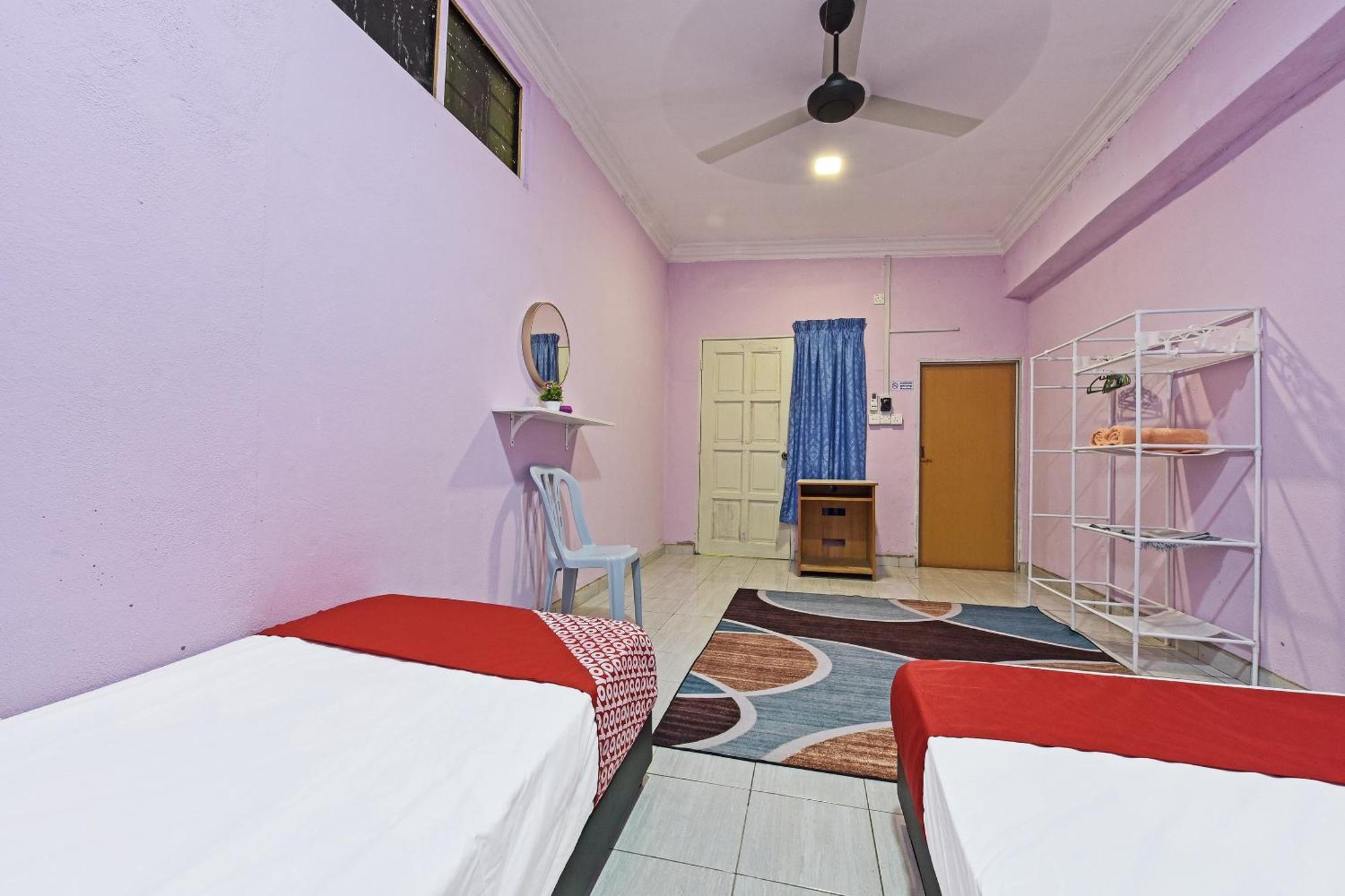 Oyo 90551 Zn Mix Homestay & Roomstay Kampung Raja Экстерьер фото