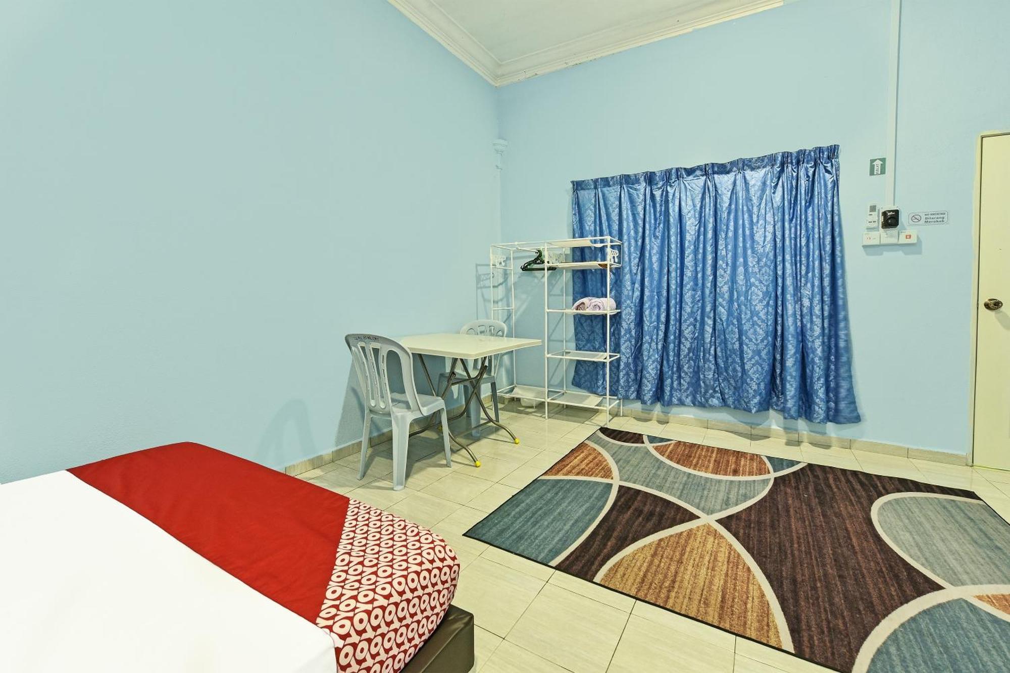 Oyo 90551 Zn Mix Homestay & Roomstay Kampung Raja Экстерьер фото